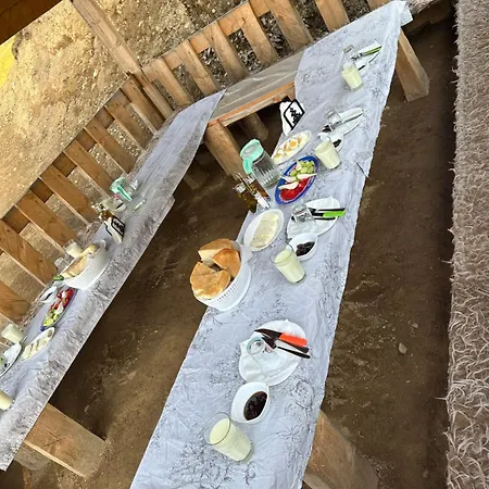 Alpesi faház Kolata View Tropoja