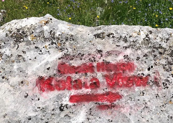 Kolata View シャレー Tropojë